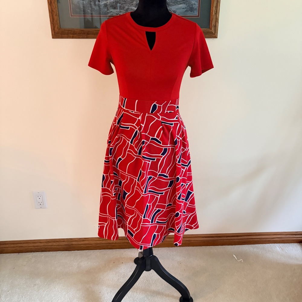 Yathon Fit and Flare Dress Womens Small Red Geometric Print Keyhole Neck Casual